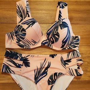 Women's swimsuit